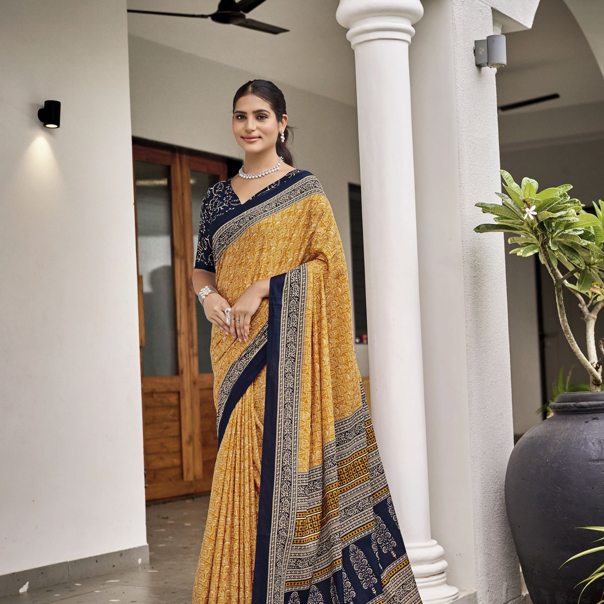 Handicraft Ladies Ikat Pure soft mul Cotton Sari With Blouse Piece